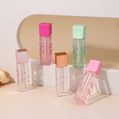 Onregelmatige 3,5 ml lipglazuurbuis met borstel in verschillende kleuren