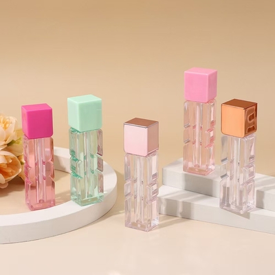Onregelmatige 3,5 ml lipglazuurbuis met borstel in verschillende kleuren