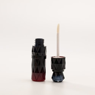 Uniek ontwerp, diamanten patroon plastic lip glazuur buis met vele kleuren