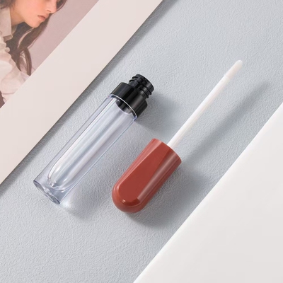 Plastic ronde 4,5 ml lip glazuur buis elektroplatering ring kleur kan worden aangepast