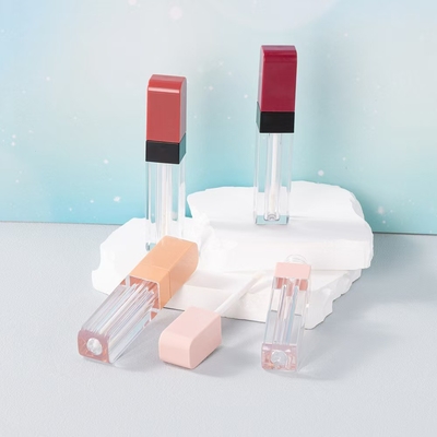 4 ml plastic lipglazuur buis met vierkant hoofd is gemakkelijk te dragen