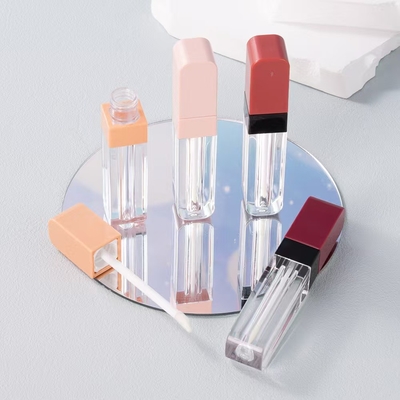 4 ml plastic lipglazuur buis met vierkant hoofd is gemakkelijk te dragen