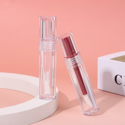PETG/ABS materiaalstructuur Lipgloss buis met gekleurde bekleding en 4,5 ml capaciteit