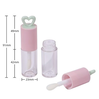 Custom Kleur 7 ml Hollow Heart Plastic Lip Glaze Tube voor Draagbare Lipgloss Verpakking