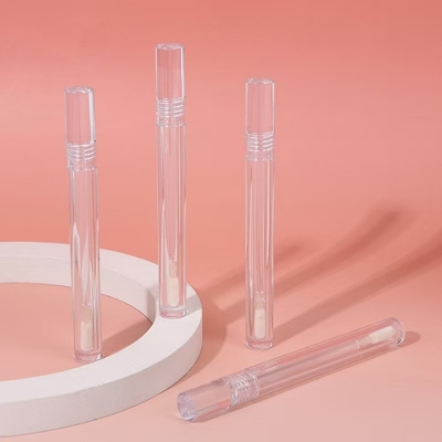 Eenvoudig sluitend schroefkap Slim 4,5 ml Plastic Lip Glaze Tube met aanpasbaar logo