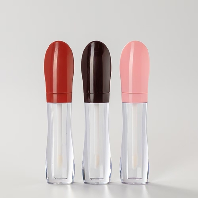Ronde grote lip glazuur buis met een mooi ontwerp en transparante fles