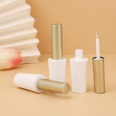 Cosmetica Essentiële ondoorzichtige lip glazuur buis met handige borstel applicator