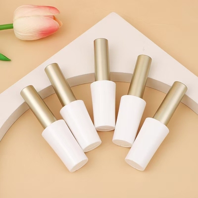 Cosmetica Essentiële ondoorzichtige lip glazuur buis met handige borstel applicator