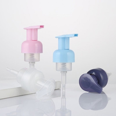 Neck Size 40mm Plastic Foam Pump Dispenser Pump voor cosmetische verpakkingen