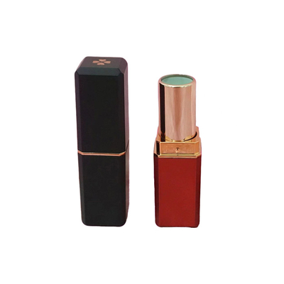 Vierhoekige vierblaadje klaverontwerp 5g Lipstick tube container in aangepaste kleur voor schoonheidsproducten