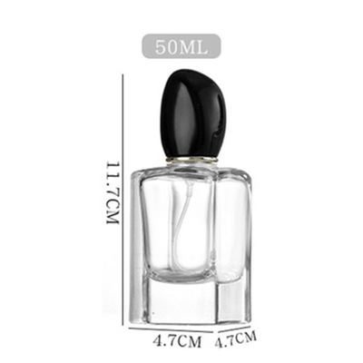 Vierkante glazen parfumfles met 50 ml 100 ml capaciteit en een kenmerkende onregelmatige kap