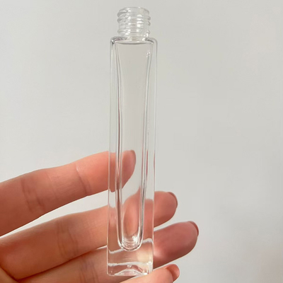 Op maat gemaakte 10 ml glazen ronde parfumfles met sproeier en overkap