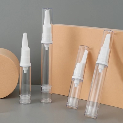 Op maat gemaakte 15 ml oogcrème luchtloze pompfles met speciale kop gebruikt voor cosmetica