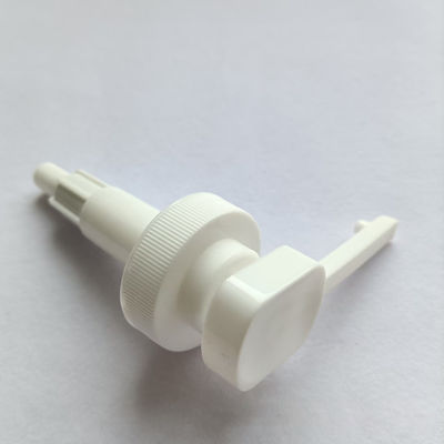 Vierkant lange spuitstuk pompkop 24mm 28mm 32mm lotion pomp