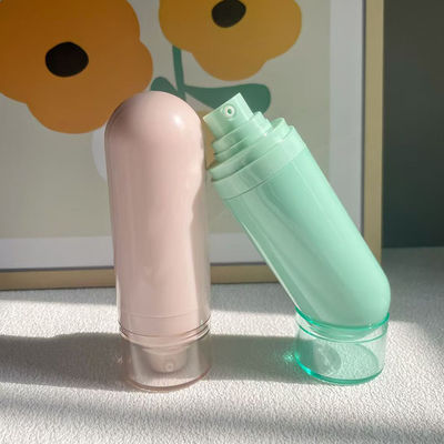 Op maat gemaakte plastic luchtloze fles met mistspraykop of lotionpompkop en zijdeprinter