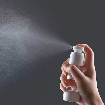 Groothandel Plastic 15ml 30ml 50ml Airless Pompflesjes met Vacuüm Fijne Nevel Spuit en Lotionpomp