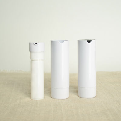Groothandel 30 ml 50 ml Twist Plastic Airless Pump Flasje met Vacuum Lotion Pump in ABS + PP en aangepaste kleur