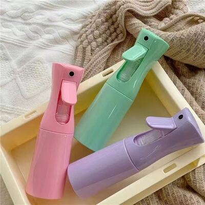 Warm verkoop 100ml 150ml 200ml 500ml & 700ml Plastic continu spray fles met fijne mist sproeier