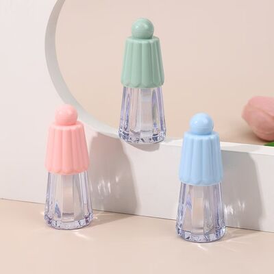 Groothandel 4,5 ml milieuvriendelijk kunststof paraplu type Lip Gloss Tube Stick voor Lip Care producten